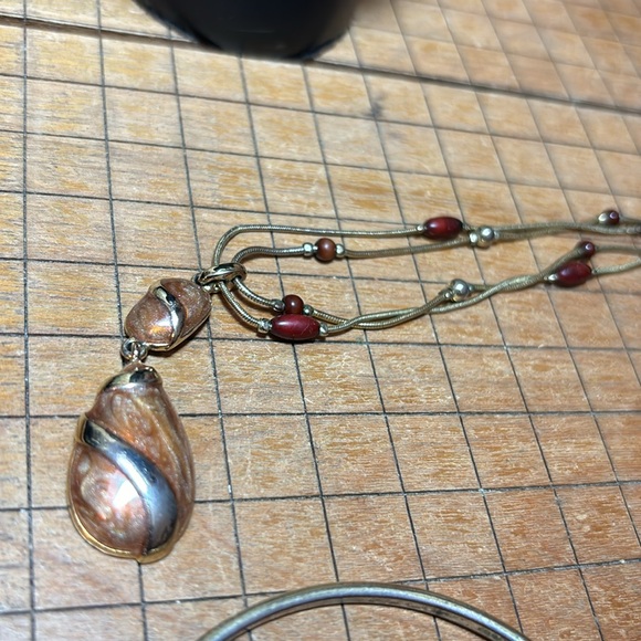 Enameled Metal Pendant 18”L Necklace w 3 Bangles 2.75”D Classy Bohemian EVC - Picture 11 of 16